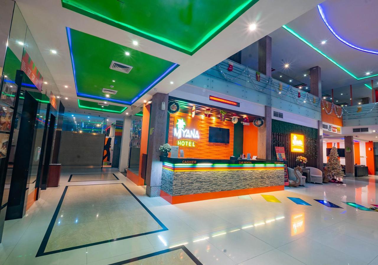 Miyanna Hotel Медан Экстерьер фото