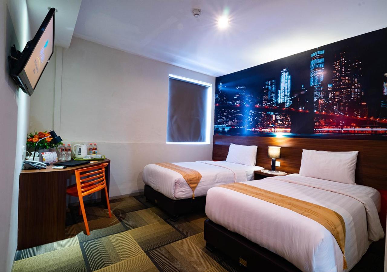Miyanna Hotel Медан Экстерьер фото