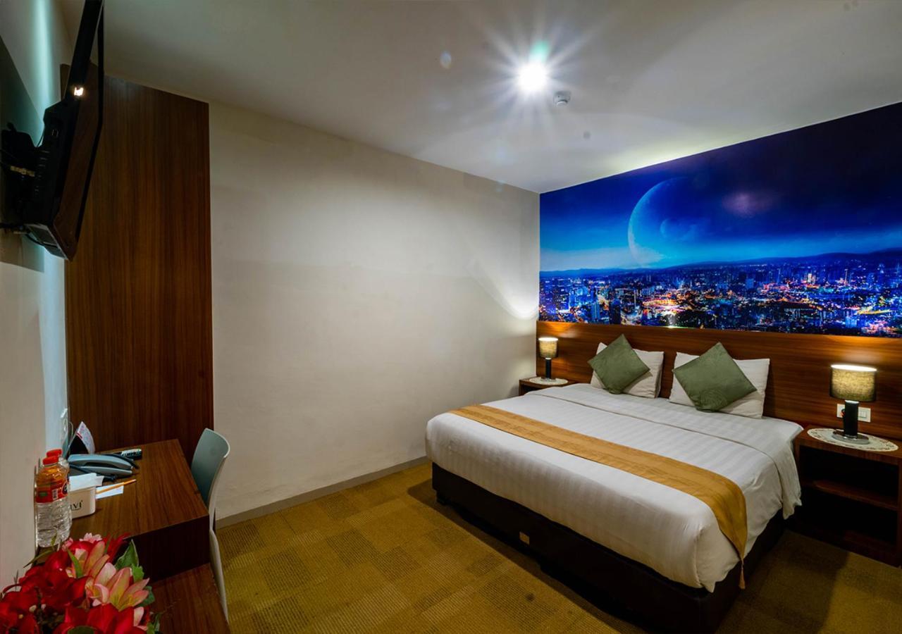 Miyanna Hotel Медан Экстерьер фото