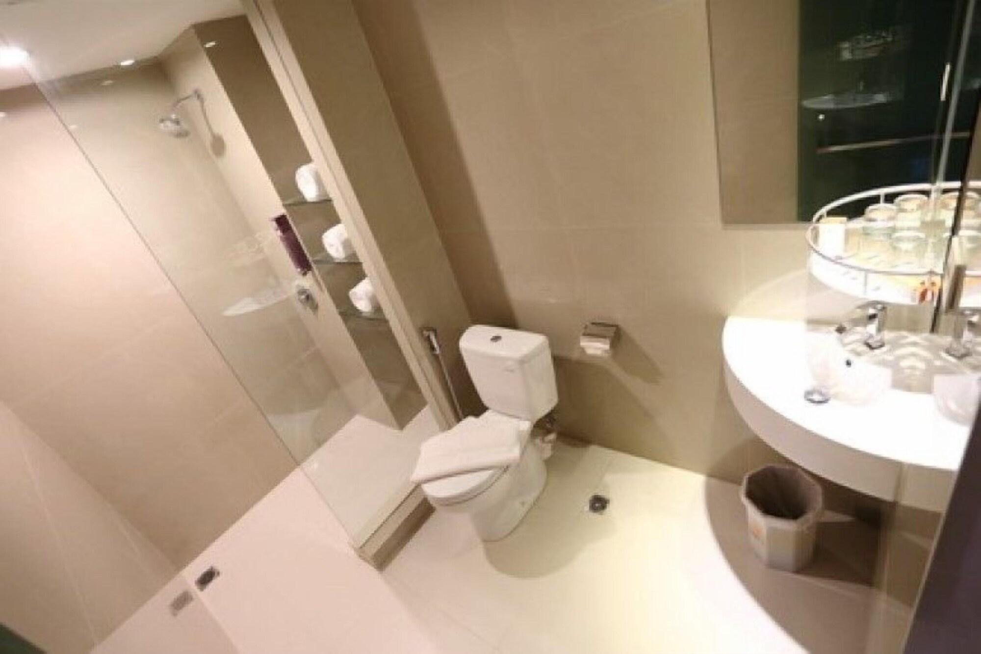 Miyanna Hotel Медан Экстерьер фото